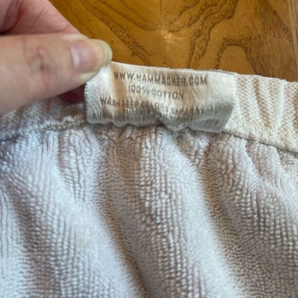 Hammacher Schlemmer Men’s Shower Towel waist wrap! - Picture 8 of 14